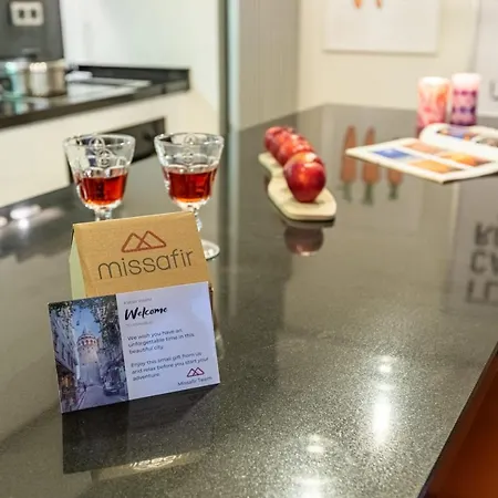 Splendid Flat With Excellent Location In Beyoglu شقة *