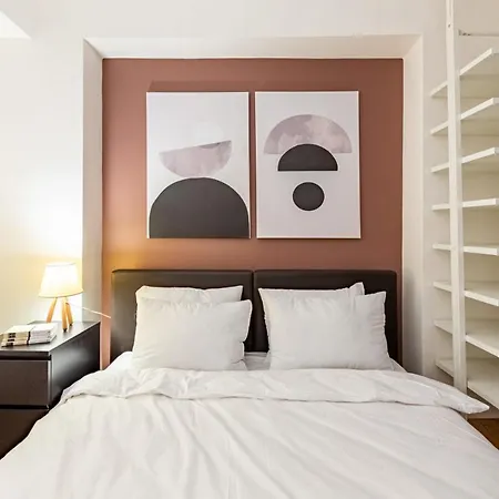 Splendid Flat With Excellent Location In Beyoglu شقة *